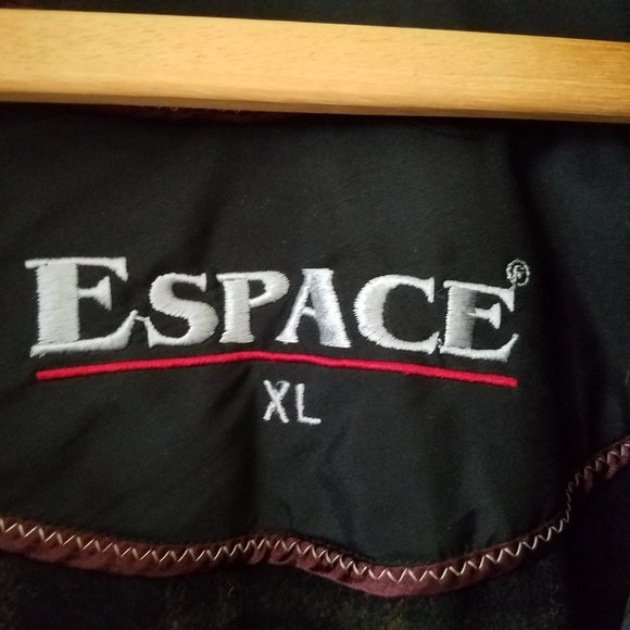 Espace Winter Coat with Removeable Lining and Faux Fur Trim - Picture 4 of 10